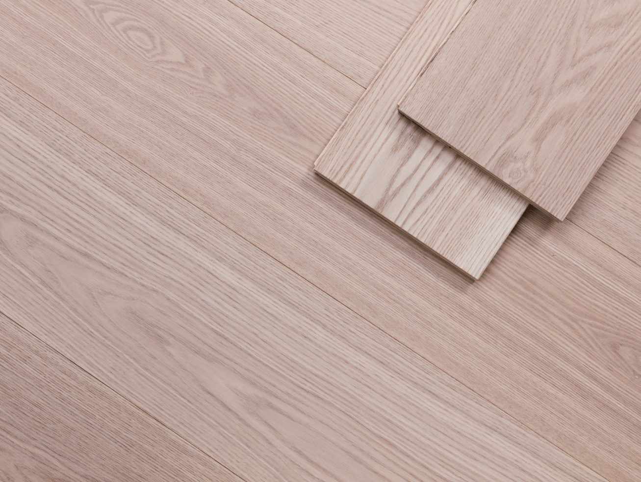 Sandy - Vidar White Ash 7 1/2" x 3/4" Engineered Hardwood T&G