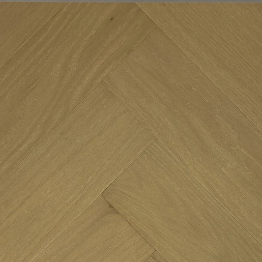 Senses - Canadian Standard Flooring 5” x 3/4" Engineered Hardwood Oak LUCID HERRINGBONE Collection