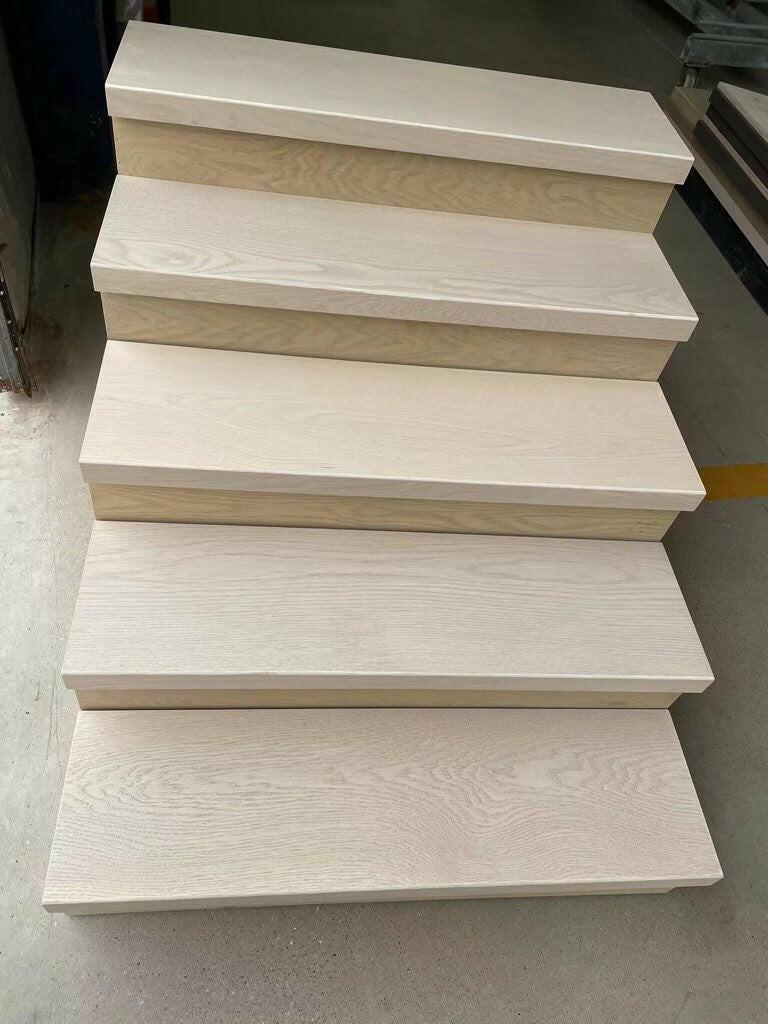 Vidar Design Hardwood Stairs (Both Side Closed)